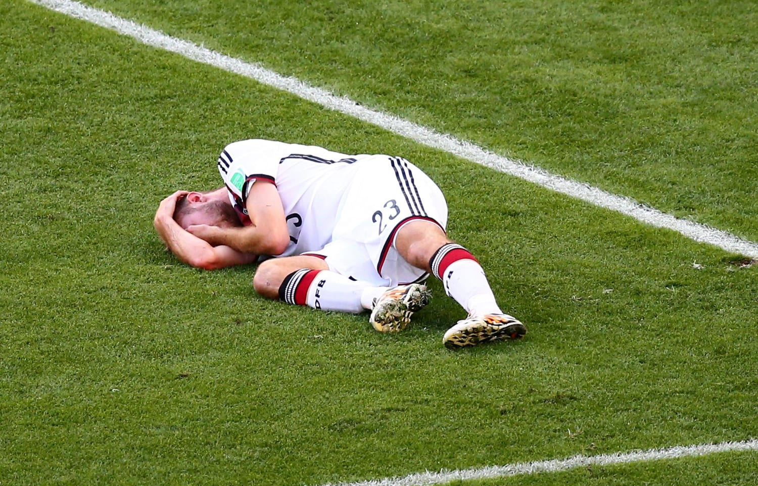 World Cup Injuries Spark Soccer Concussion Debate - NBC News