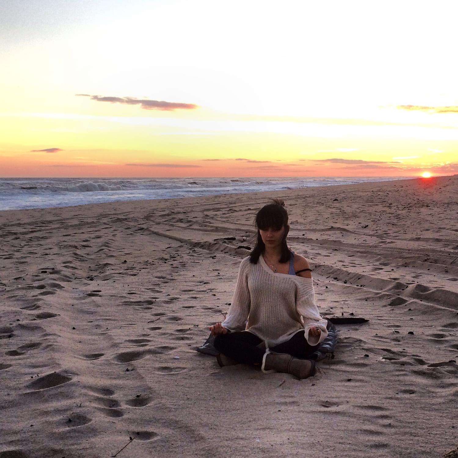 Baldwin's Do yoga Hilaria  News Sleep Sound Poses sleep for Must poses Yoga NBC