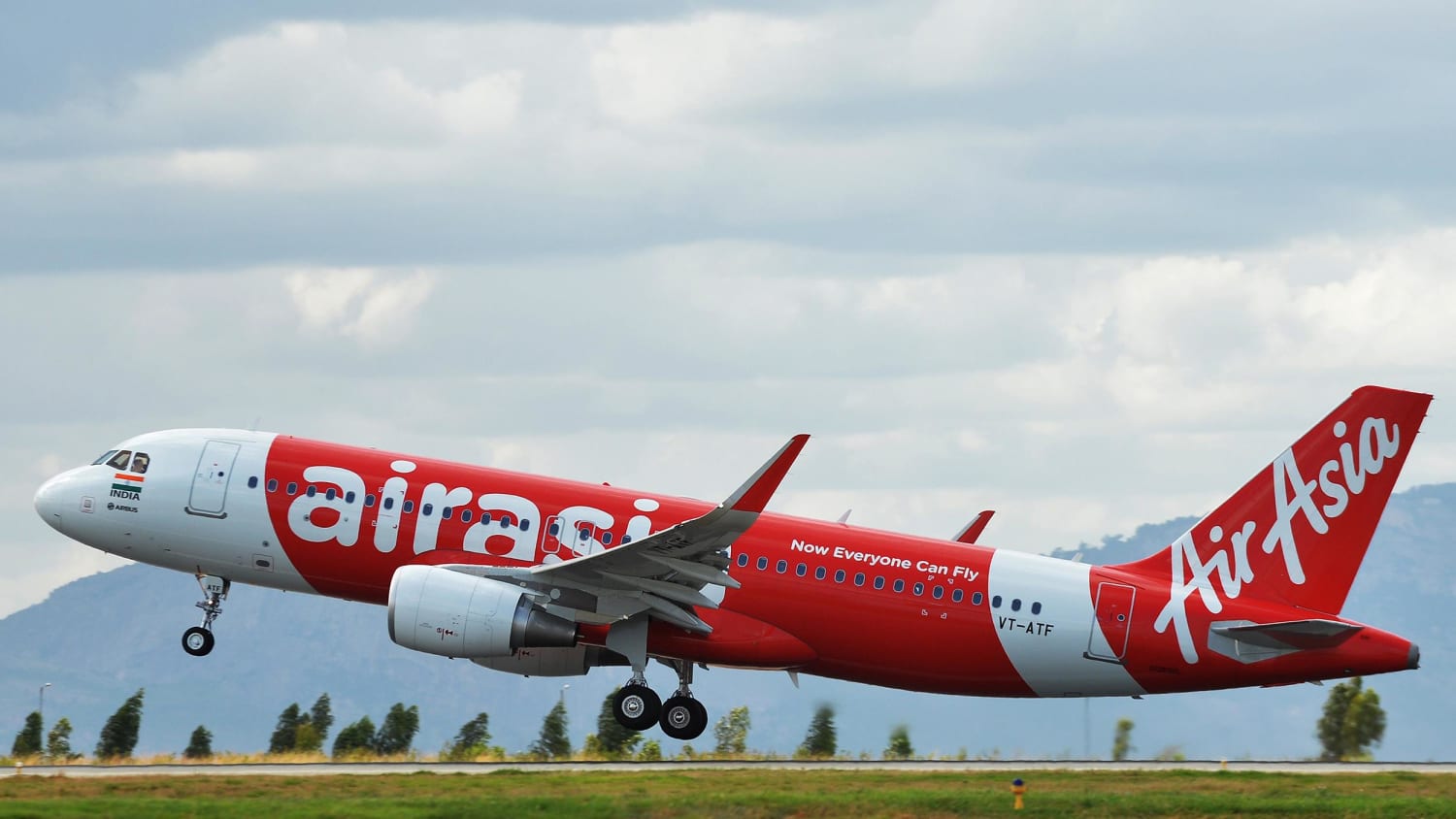 AirAsia Plane With 162 Aboard Missing After Call for Course Shift.