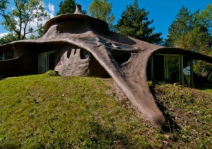homes houses house unusual forbes strange america walsh john parallel futuristic minnesota nicknamed mushroom strangest most