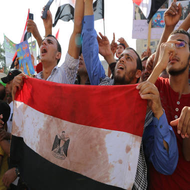 http://media2.s-nbcnews.com/j/MSNBC/Components/Photo/_new/130708-egypt-protest.380;380;7;70;0.jpg