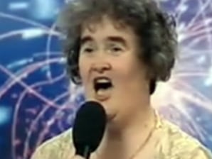 Scottish Woman Singing 120