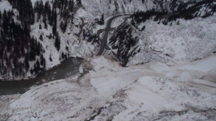 Huge Avalanche Buries Alaska Highway
