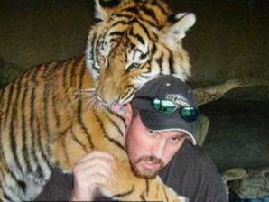 Animal sanctuary worker dies after attack by ‘liger’