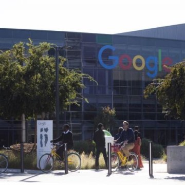 Google &#x27;Could Face Record $3.4 Billion&#x27; Antitrust Fine
