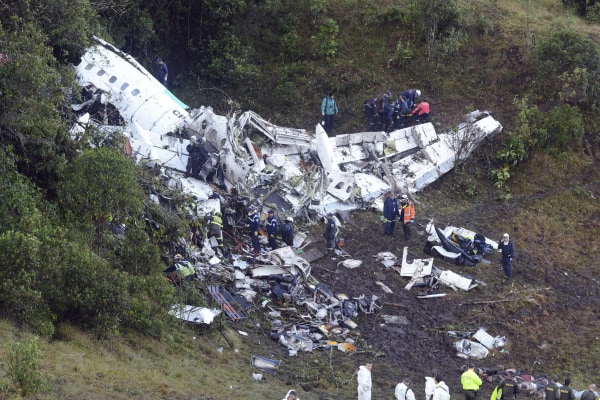 161129-colombia-plane-crash-mn-0735_45ca