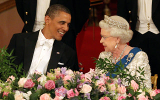 Image: Barack Obama and Queen Elizabeth II