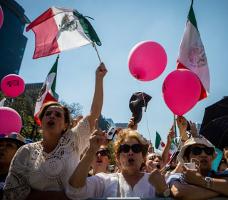 Widespread Anti-Trump Protests Take Place Across Mexico