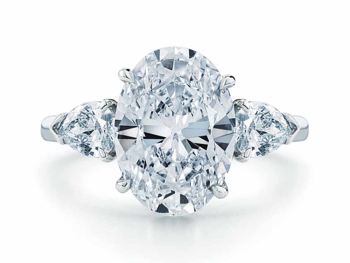 Oval diamond engagement rings price