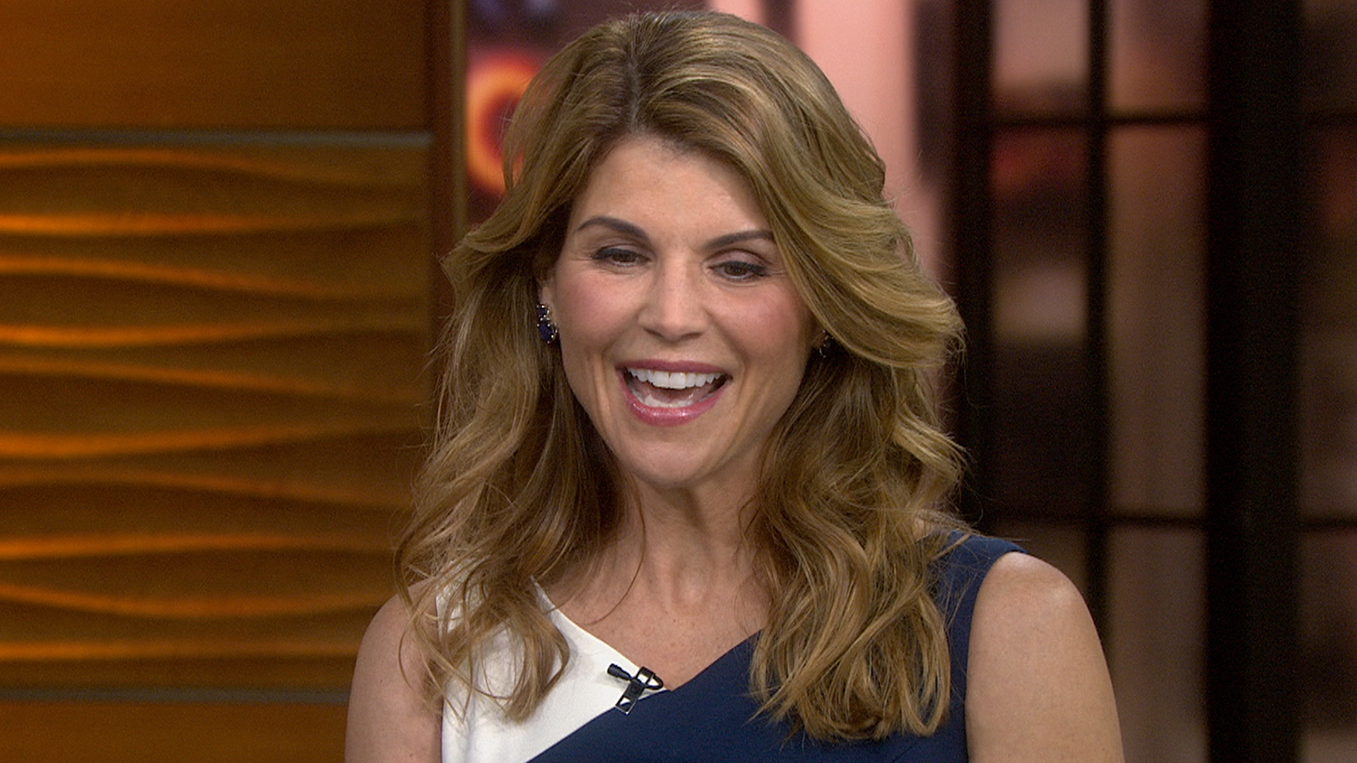 Lori Loughlin: I’m in talks for ‘Fuller House’ series - TODAY.com1920 x 1080