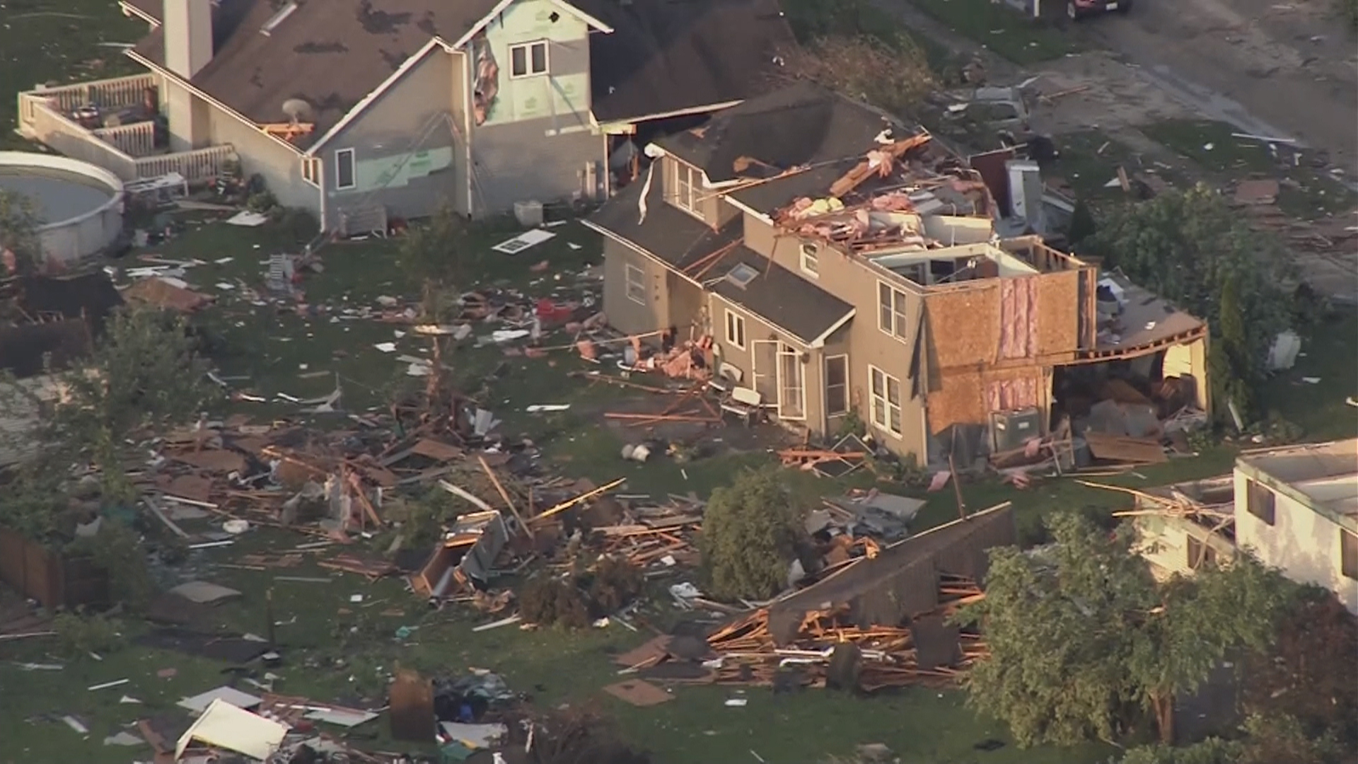 Tornadoes wreak havoc across the Midwest - TODAY.com