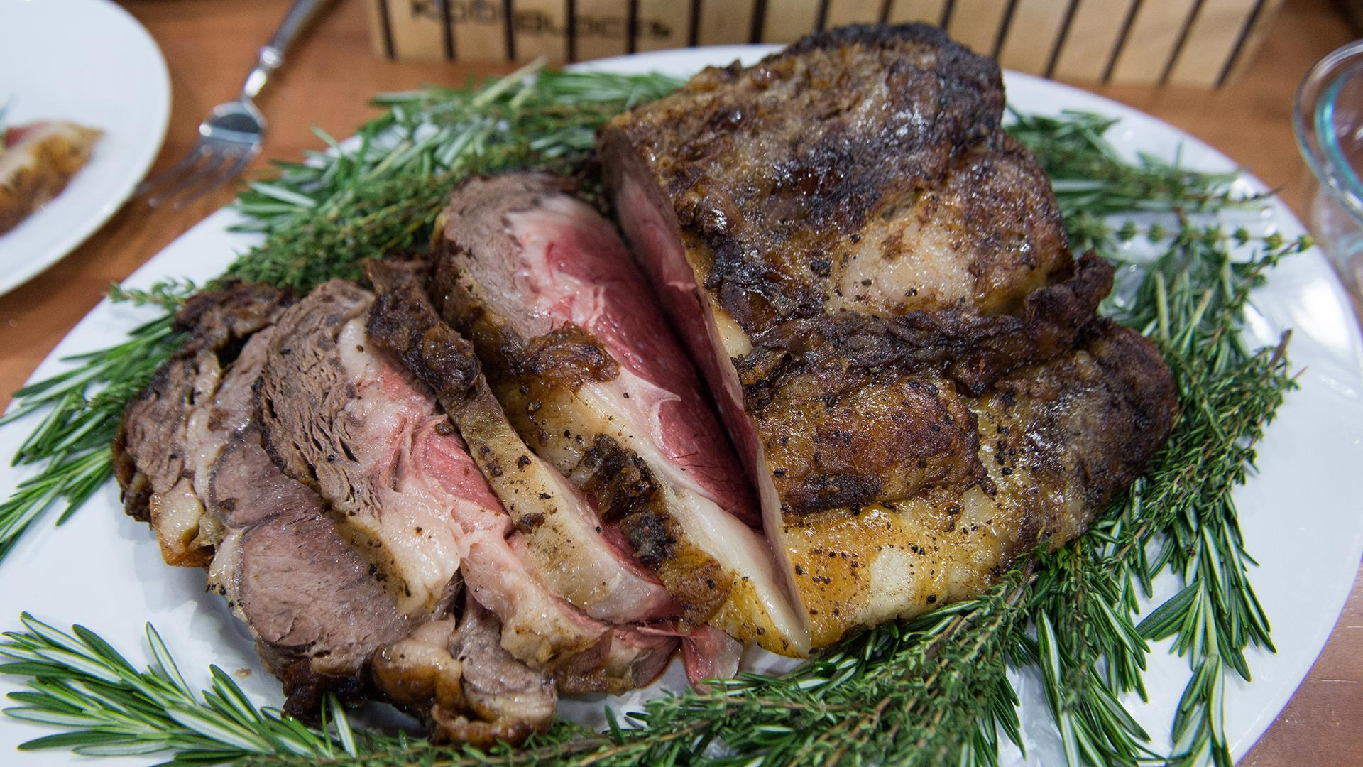 Last-minute holiday menu items: prime rib roast and potato ...