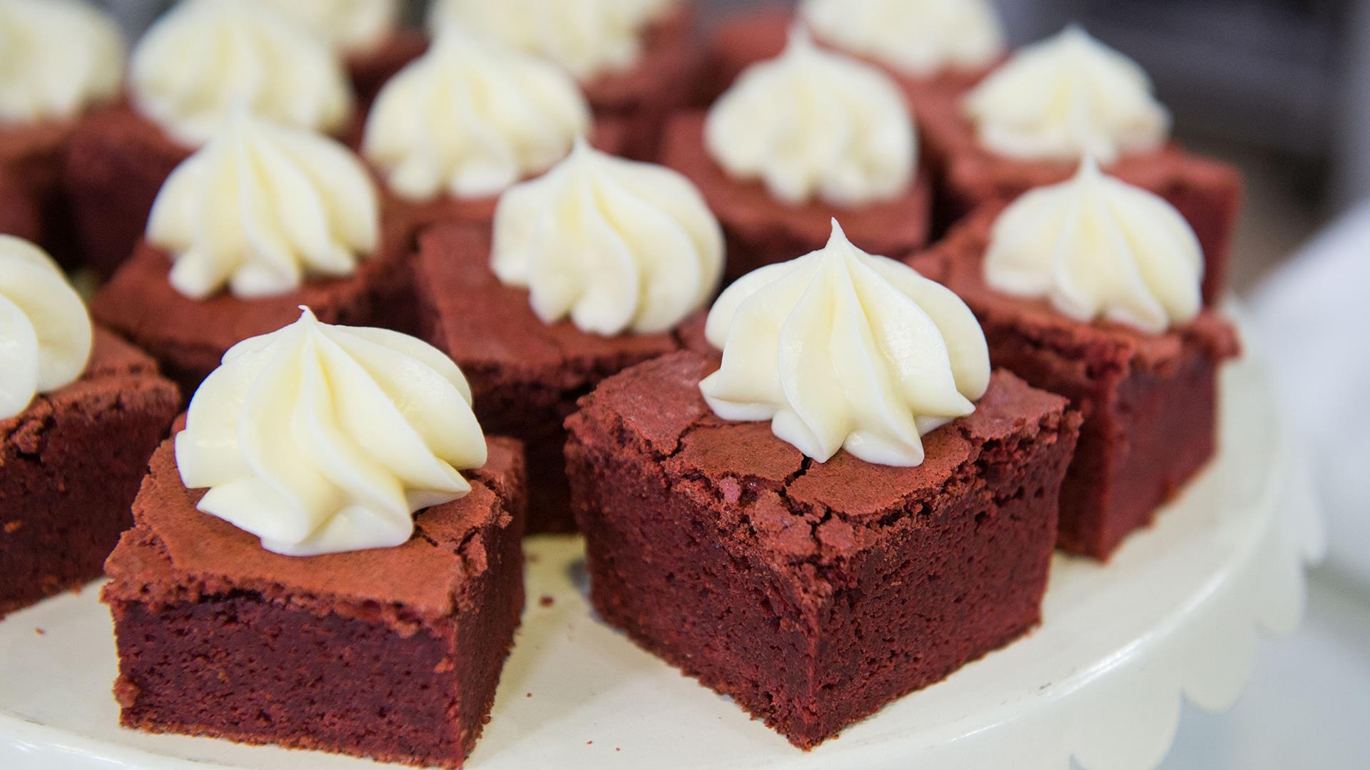 Red velvet and Mississippi mud brownies: them a mix!