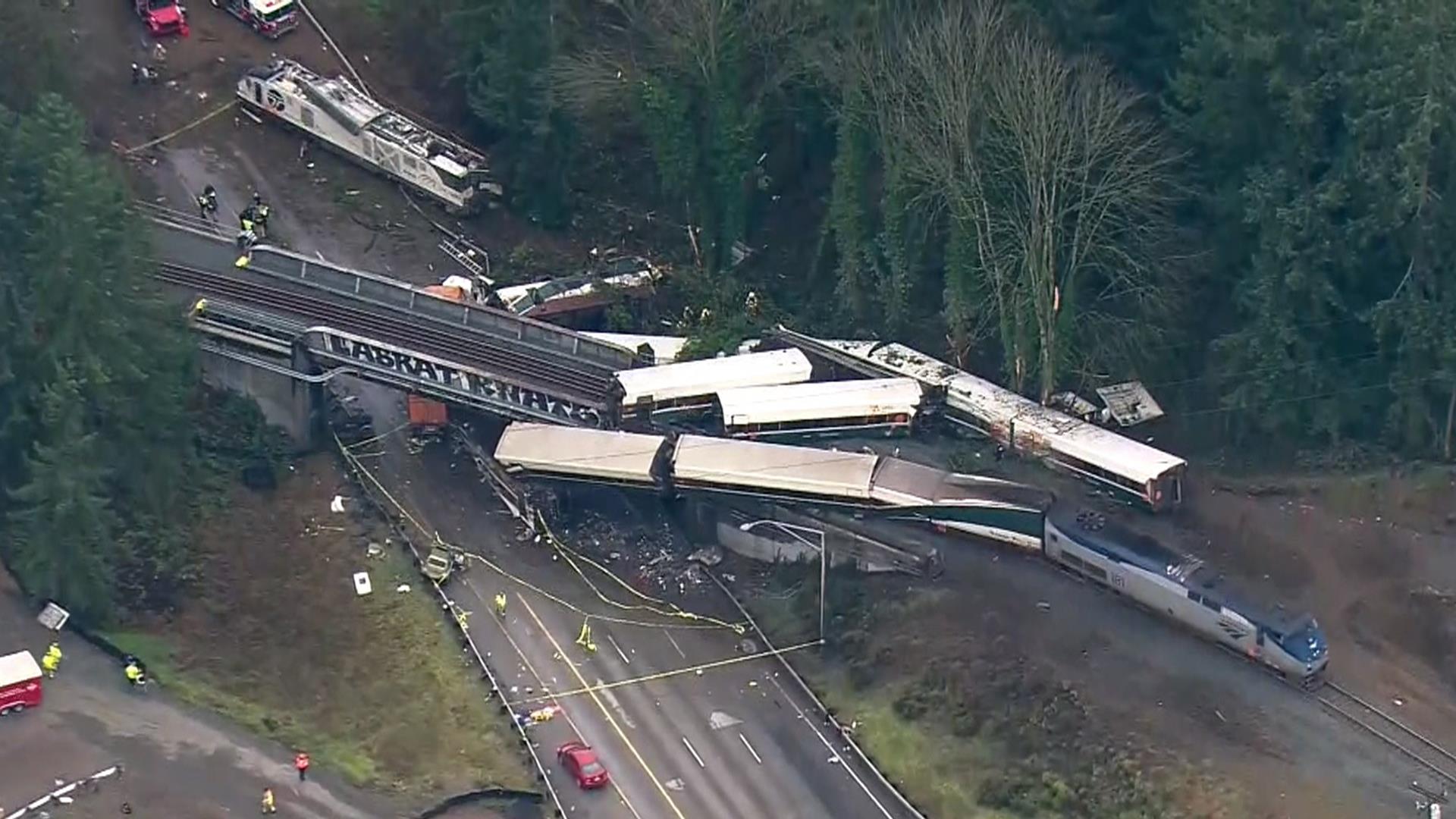 Deadly Amtrak derailment: Train was going 80 in a 30 mph zone - TODAY.com