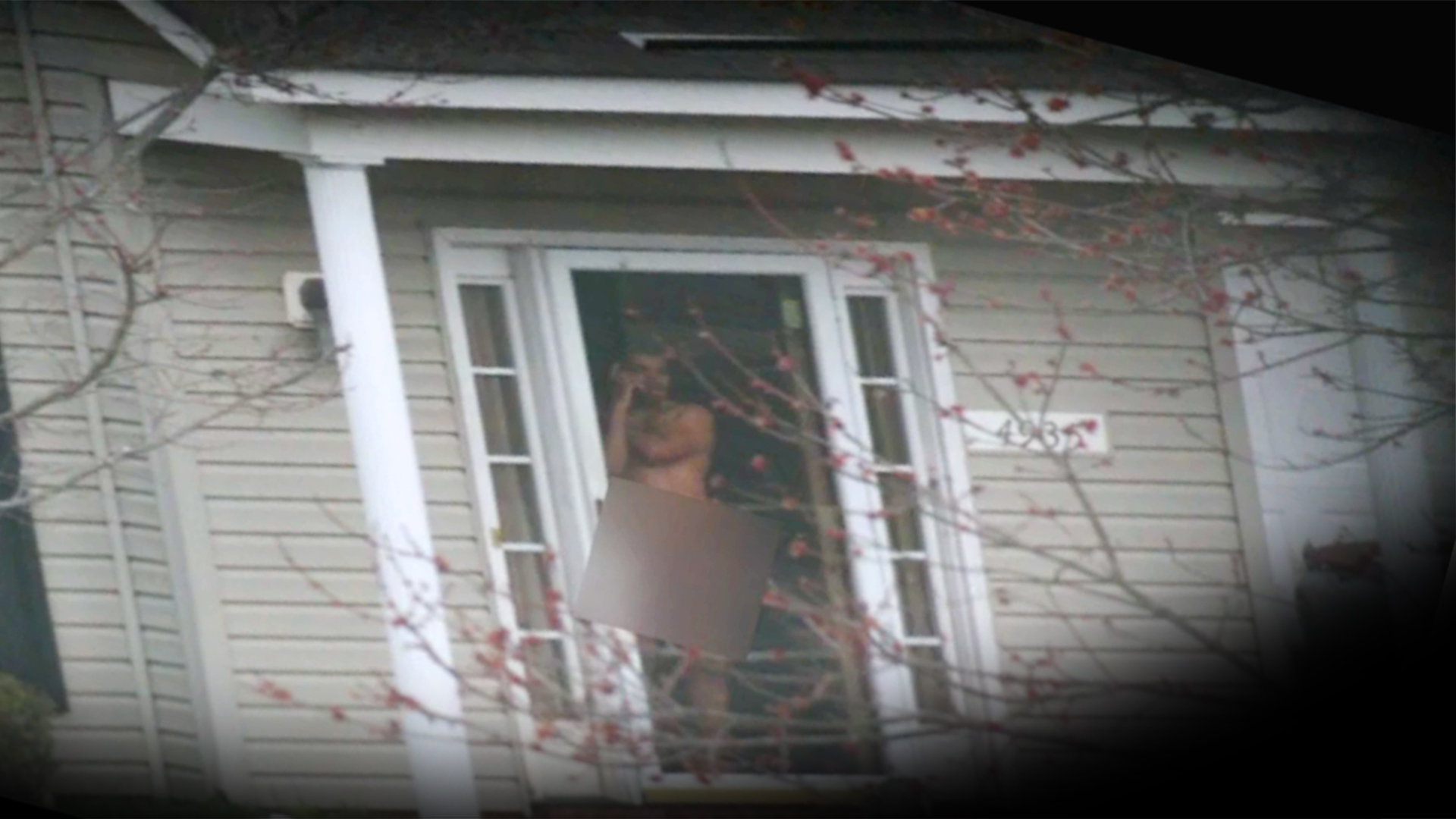 Naked Neighbor Isnt Breaking Any Laws Cops Say Nbc News