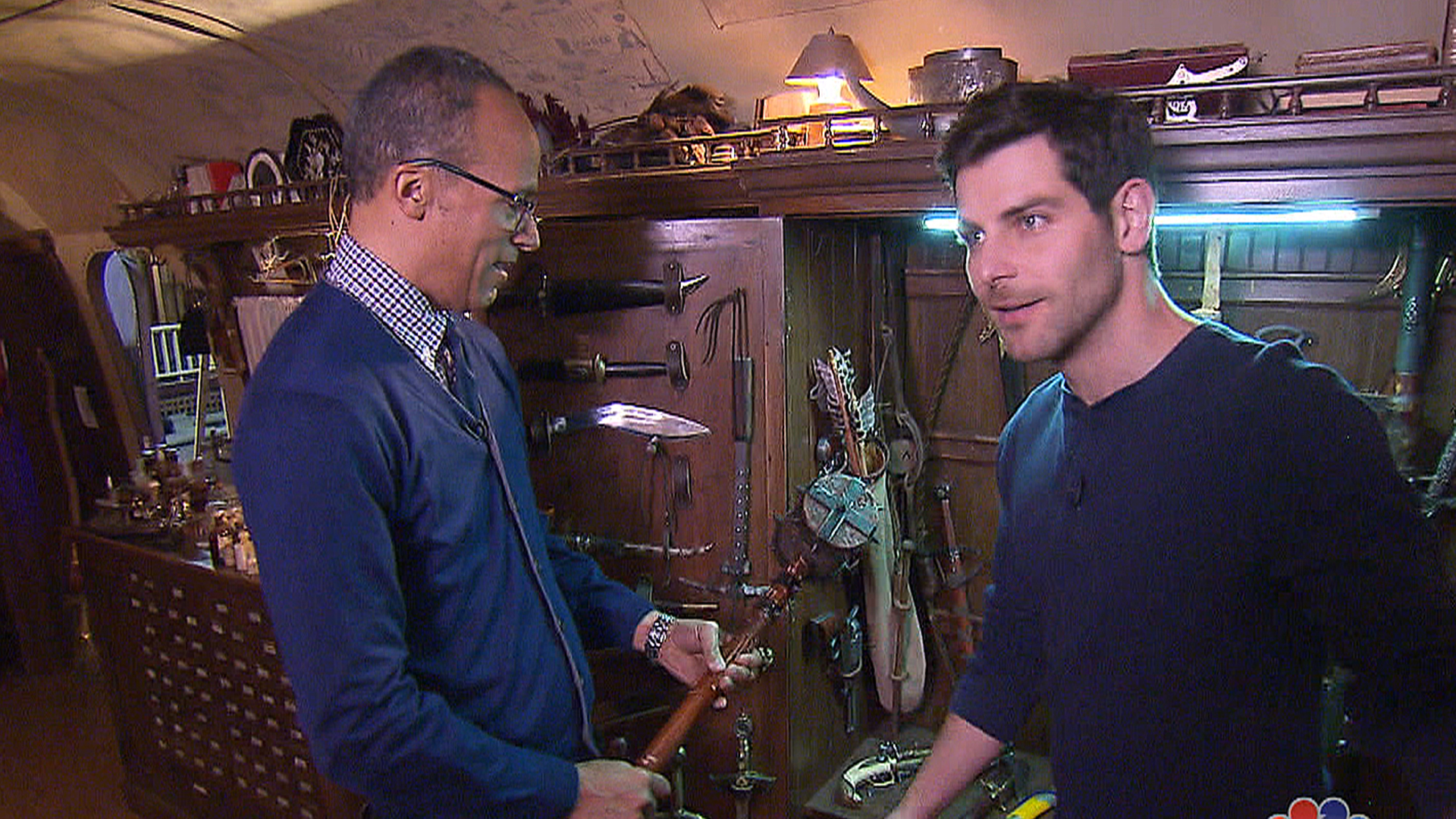 Lester Holt goes behind the scenes of ‘Grimm’ - TODAY.com