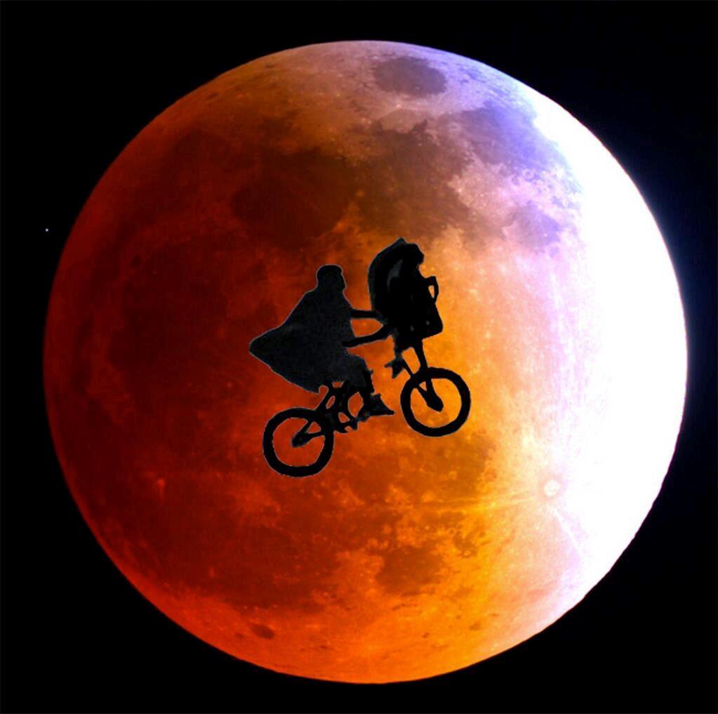 Blood Moon Phone Home Best Lunar Eclipse Memes