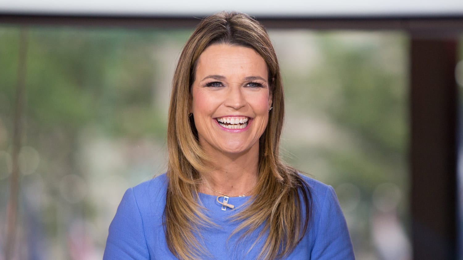Savannah Guthrie Shows Off Pink Hair And We Re Obsessed
