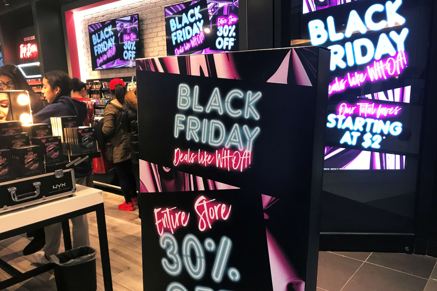 How To Get The Most Out Of Black Friday Without Overspending
