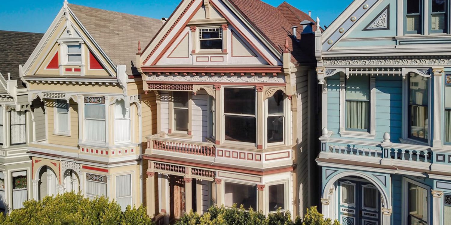 One Of San Francisco S Iconic Painted Ladies Victorian Homes Is