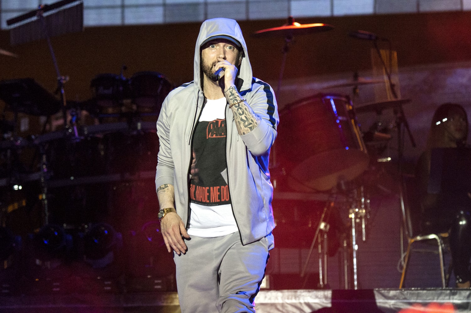 Eminem Gets Slammed For Lyric On Bombing Of Ariana Grande S Manchester Concert