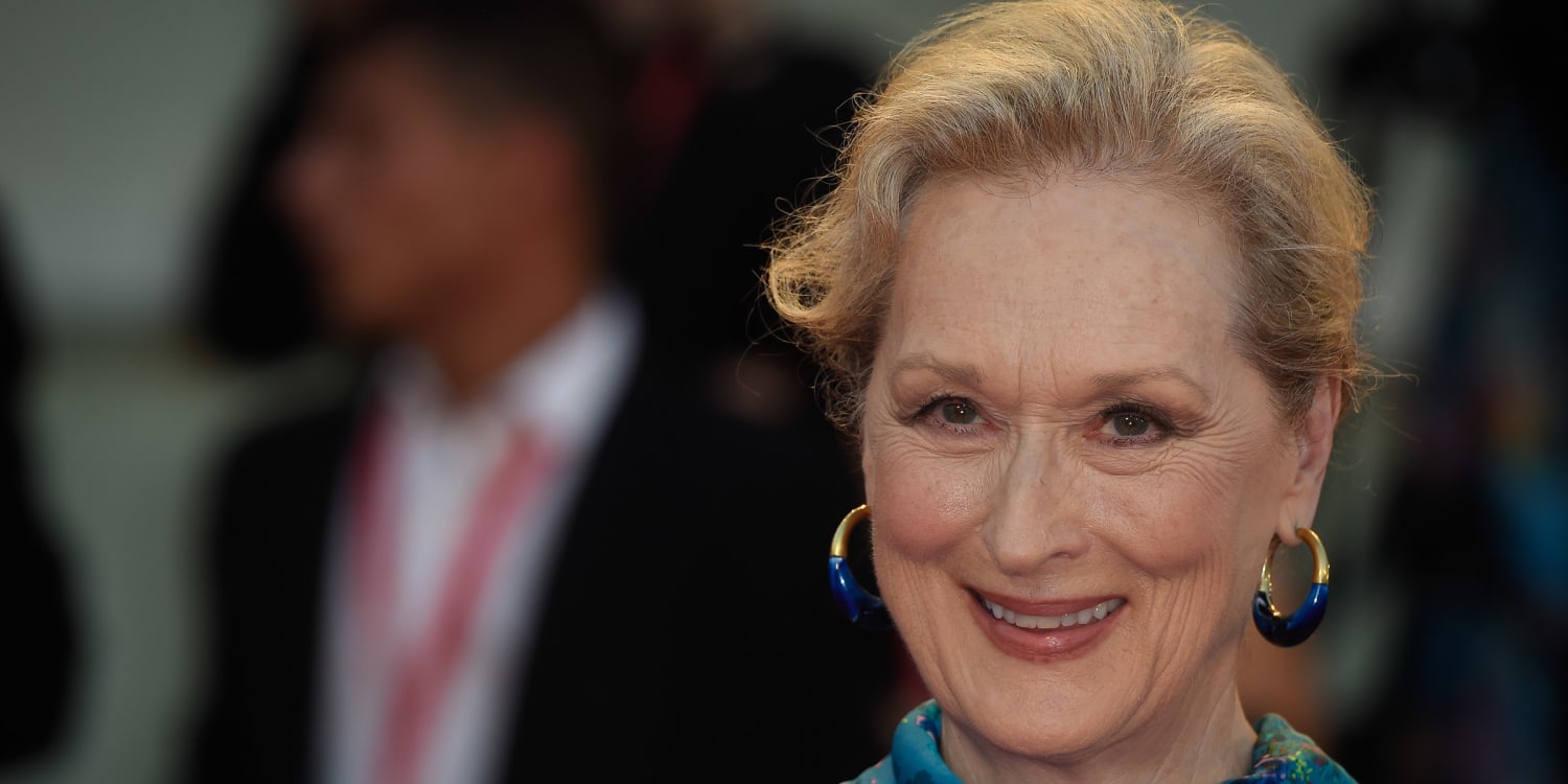 Meryl Streep Has Bright Red Hair In Sneak Peek Of Netflix S The Prom