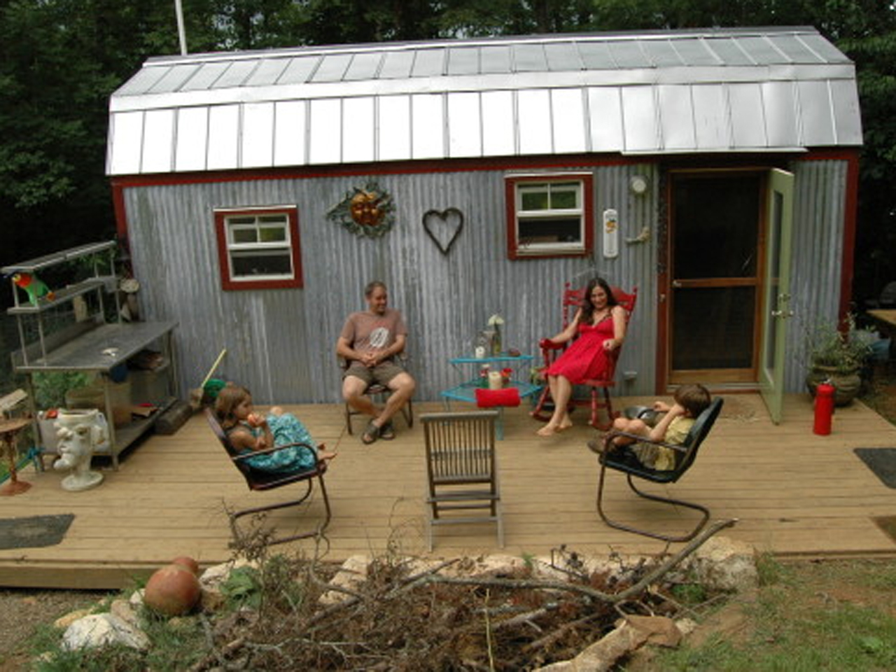 Tiny houses big lives How families make small spaces 