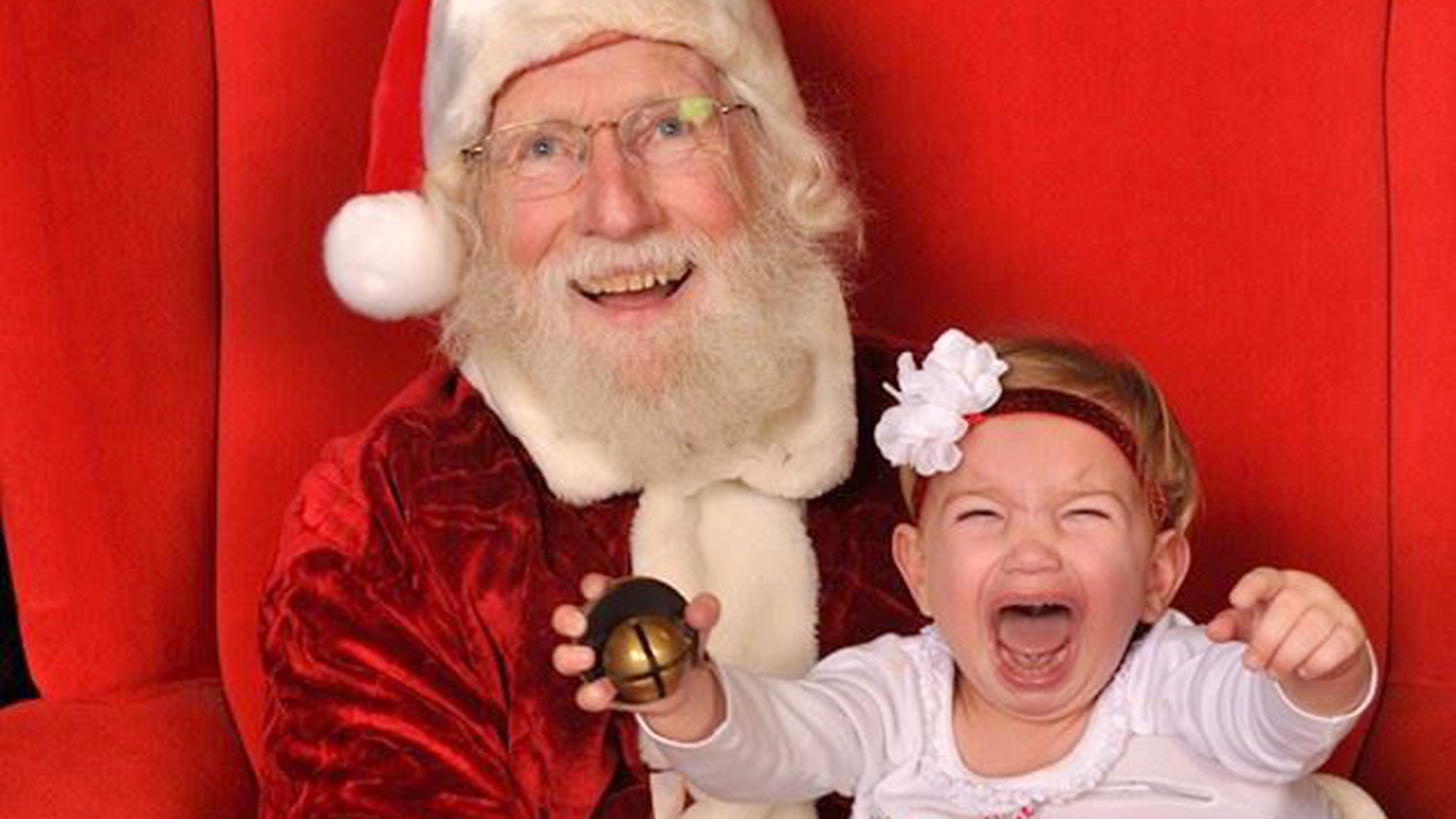Kids scared of Santa: 15 photos of hilarious ho-ho-horror
