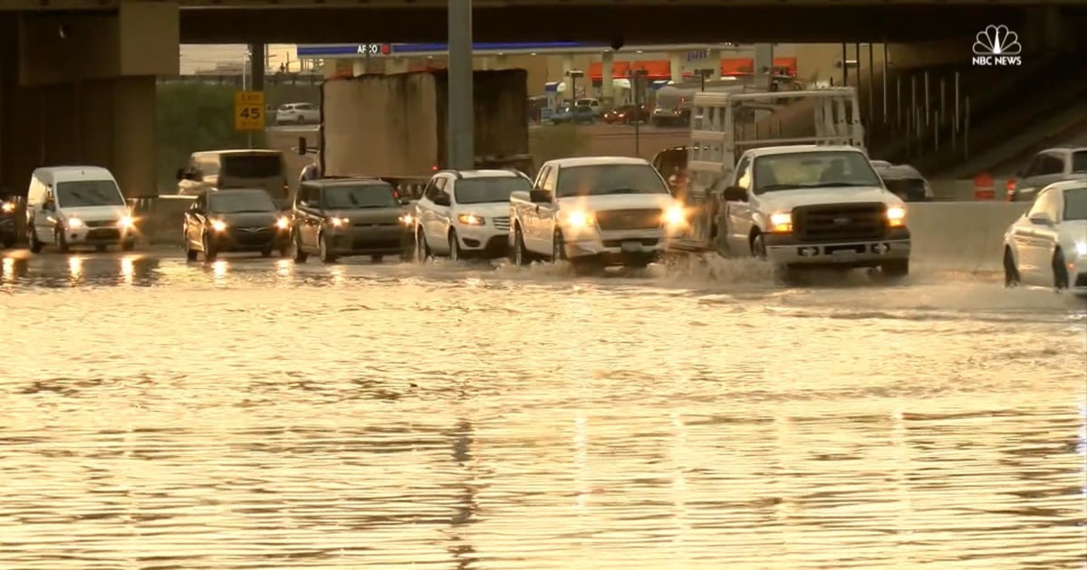 Strong Storms Cause Flash Flooding Near Las Vegas