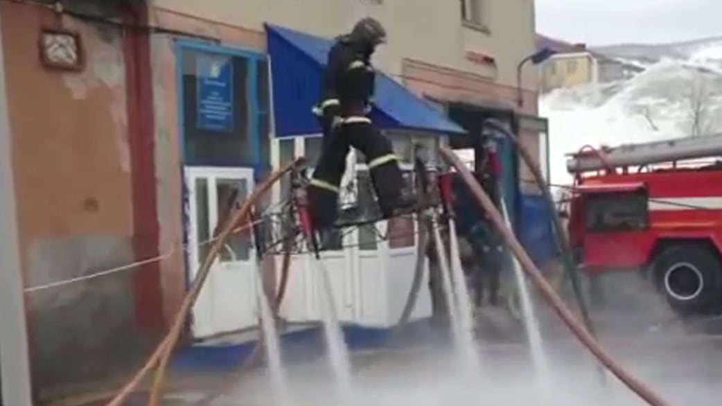 Russian Firefighter Rigs Homemade Hovercraft