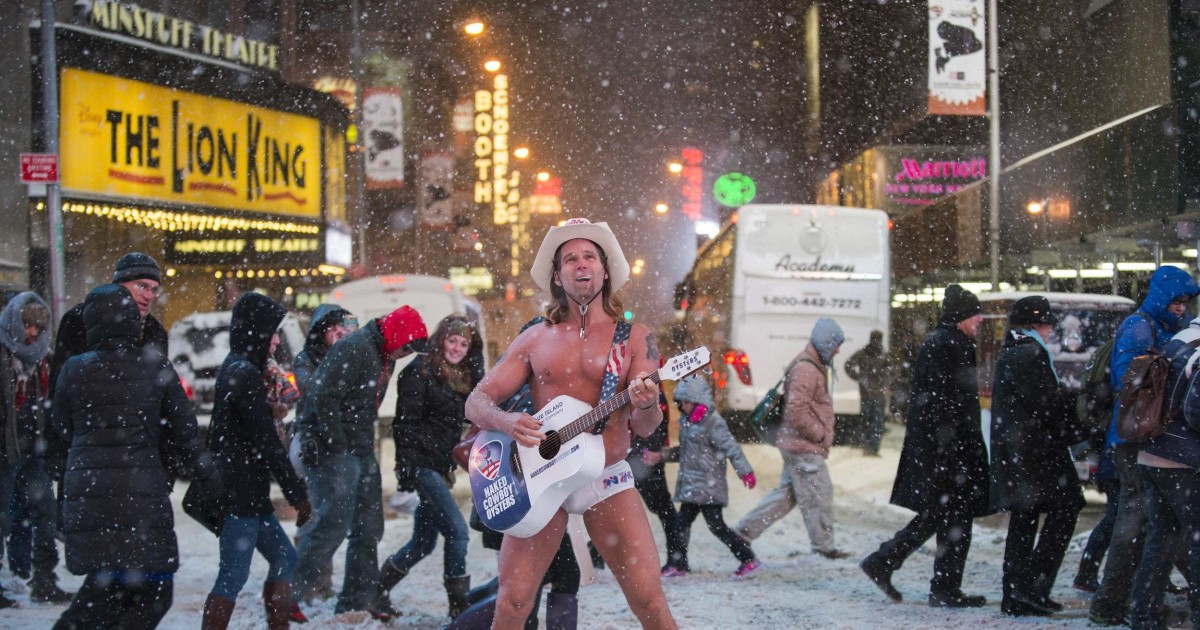 Naked Cowboy Changes Underwear for Fruit of the Loom 