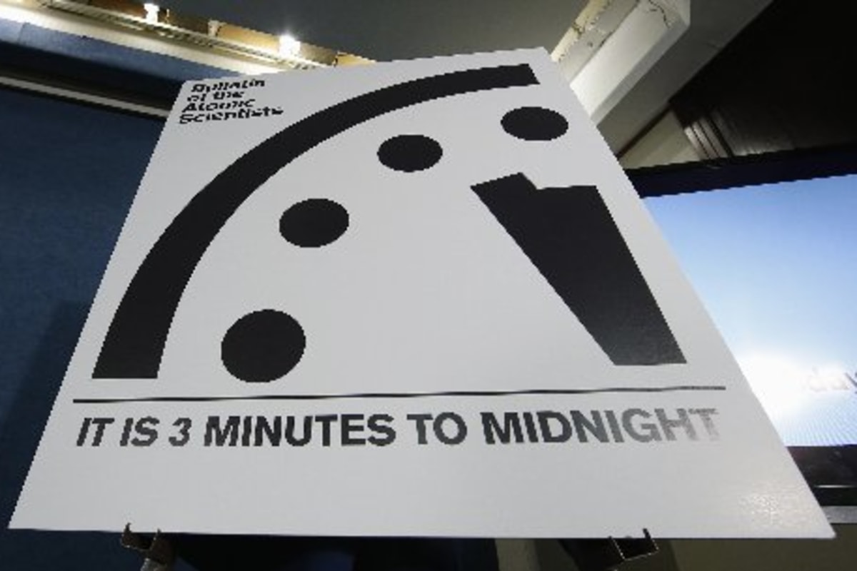 Doomsday Clock Stays Precariously at Three Minutes to Midnight - NBC News1200 x 800