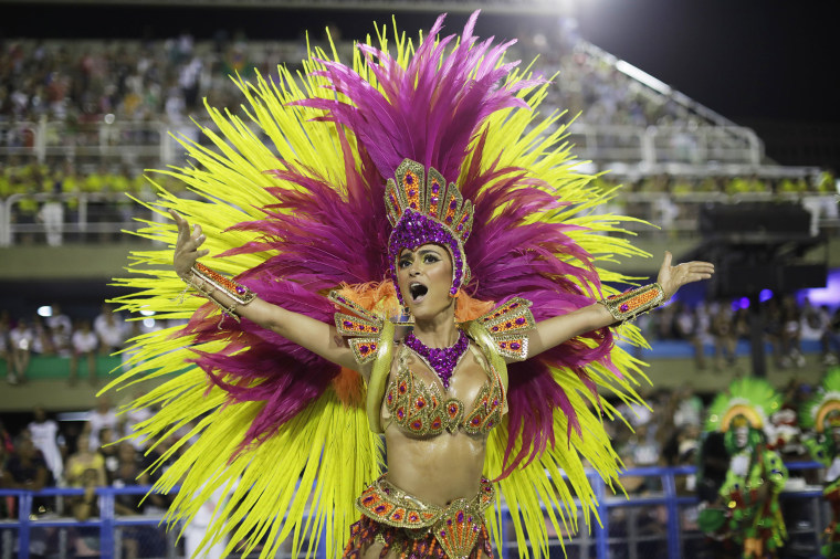 Carnival sets Rio alight as dancers take to the Sambadrome 