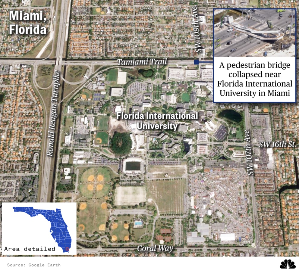 A pedestrian bridge collapsed near Florida International University in Miami, Photo: Roque Ruiz