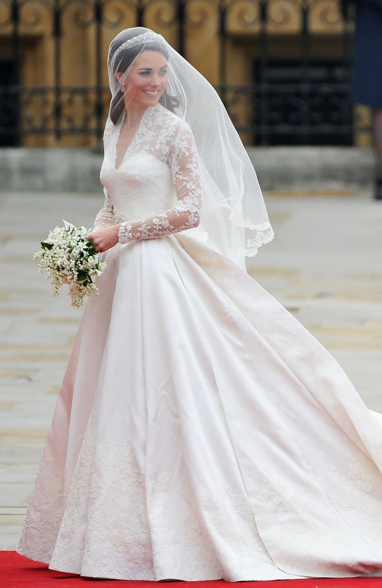 This H&M wedding dress looks like Kate Middleton's — and it's only $250