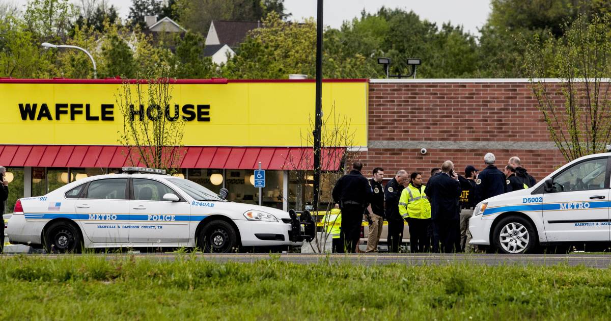 Four people killed at Nashville Waffle House as police hunt gunman