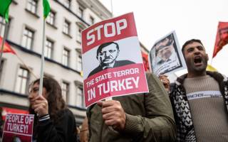 180926-erdogan-protest-turkey-berlin-njs-0859_01849b392c5f2fa26572b561a89fbfb8.320;200;7;70;5.jpg
