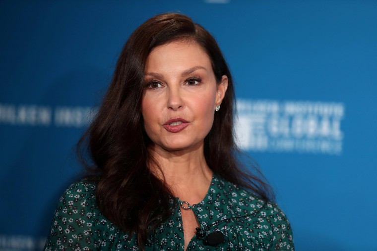 Judge again throws out Ashley Judd's sexual harassment ...