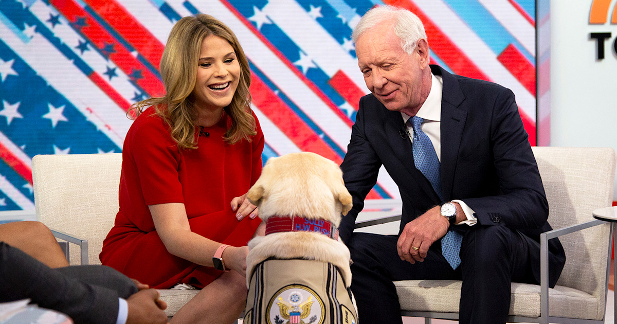 George H.W. Bush's service dog Sully meets hero pilot Chesley Sullenberger