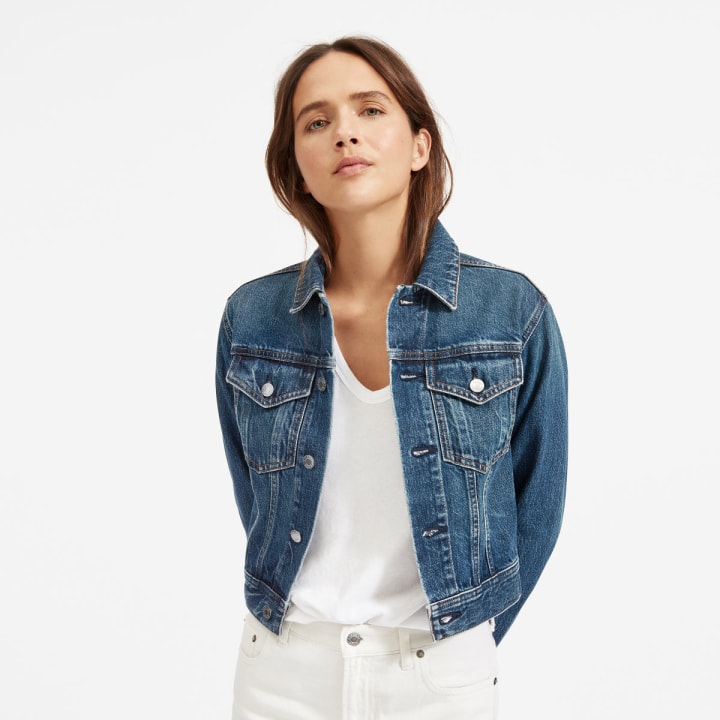 Everlane Finally Released 90s Inspired Mom Jeans And We Re Obsessed