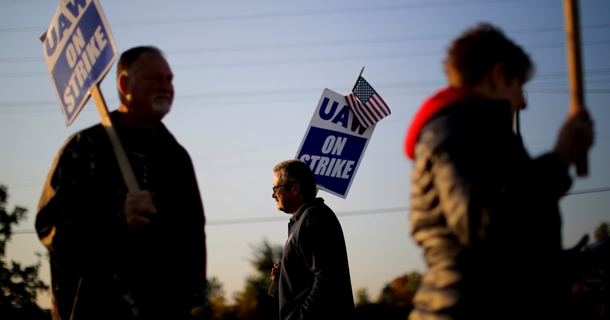 Ford avoided a lengthy strike — thanks to GM