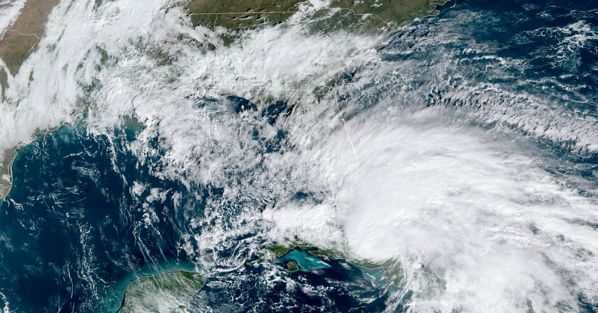 Tropical Storm Eta lashes Florida after slamming Cuba thumbnail
