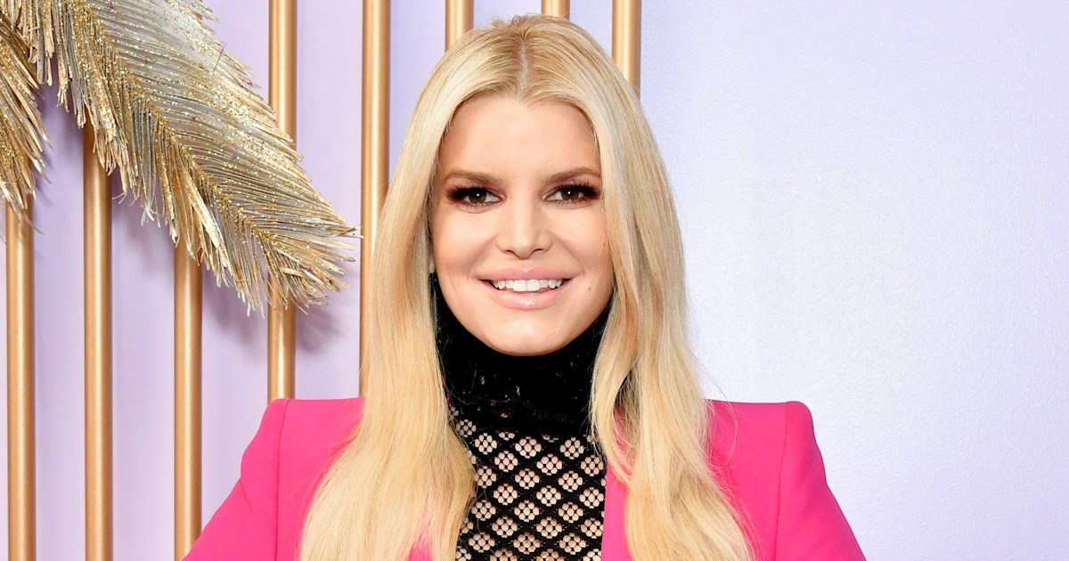 Jessica Simpson reacts to Subway tuna process with epic response