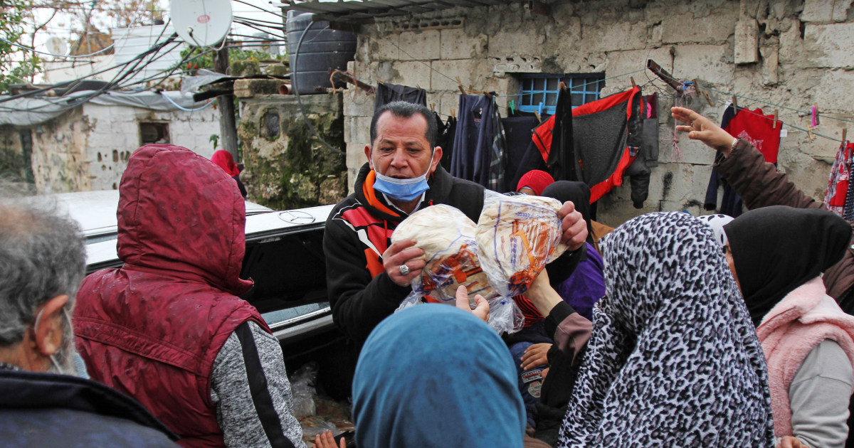 Lebanon’s coronavirus block fuels hunger and fear among desperate families
